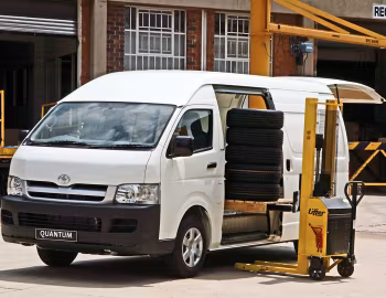 Toyota Quantum Van High Roof '2004–10