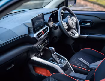 Интерьер Toyota Raize Z '2019–н.в.