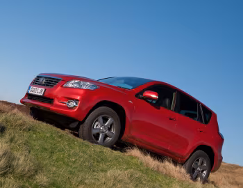 Toyota RAV4 [UK-spec] '2010–12