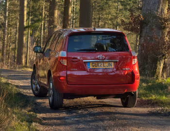 Toyota RAV4 [UK-spec] '2010–12