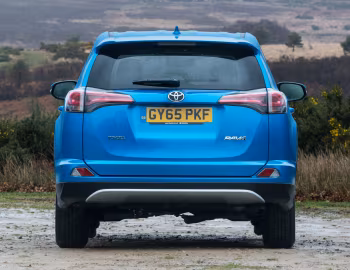 Toyota RAV4 [UK-spec] '2015–19