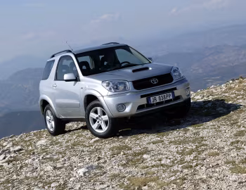 Toyota RAV4 3-door [Worldwide] '2003–05