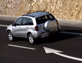 Toyota RAV4 5-door [Worldwide] '2003–05