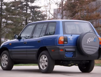 1997 Toyota RAV4 5-door [North America] (SXA11/SXA16) '1996–97
