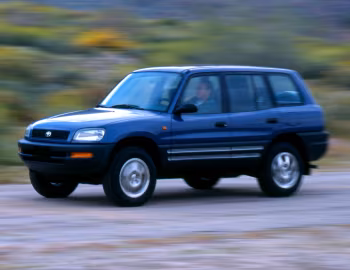 1997 Toyota RAV4 5-door [North America] (SXA11/SXA16) '1996–97