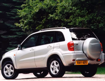 Toyota RAV4 5-door [UK-spec] '2000–03