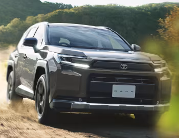 Toyota RAV4 HEV Adventure [Japan] (6AA-AXAN64) '12.2025–pr.