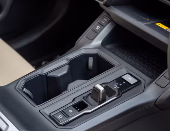 Interior Toyota RAV4 HEV Cruiser [Australia] '2026