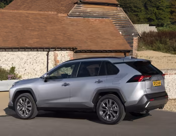 Toyota RAV4 Hybrid [UK-spec] '2022–25