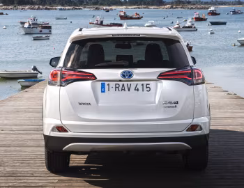 Toyota RAV4 Hybrid [Worldwide] '2015–18