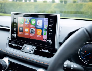 Interior Toyota RAV4 Hybrid Adventure [UK-spec] '2022–25