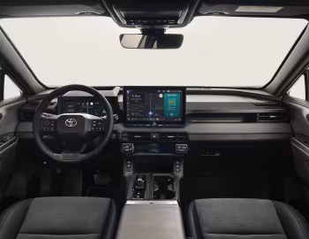 Panel frontal Toyota RAV4 PHEV [EU-spec] '2026