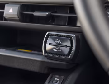 Interior Toyota RAV4 PHEV [South Africa] '2026