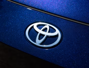 Лагатып Toyota RAV4 PHEV Excel [UK-spec] '2026