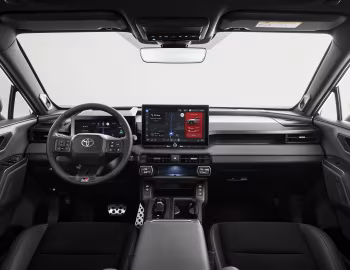 Panel frontal Toyota RAV4 PHEV GR Sport [EU-spec] '2026