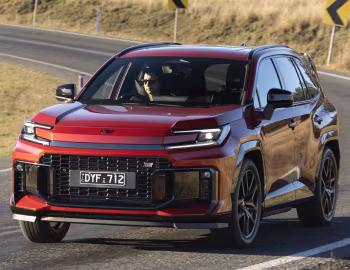 Toyota RAV4 PHEV GR Sport [Australia] '2026