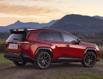 Toyota RAV4 PHEV GR Sport [Australia] '2026