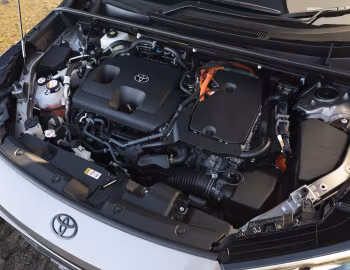 Bajo el capó Toyota RAV4 PHEV XSE [Australia] '2026