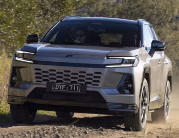 Toyota RAV4 PHEV XSE [Australia] '2026