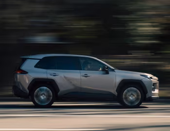 Toyota RAV4 PHEV Z [Japan] (6LA-AXAP64) '02.2026