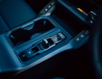 Interior Toyota RAV4 PHEV Z [Japan] (6LA-AXAP64) '02.2026