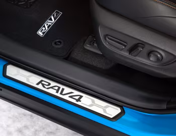 Interior 2019–21 Toyota RAV4 Trail [Canada] '2018–21
