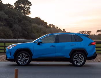2019–21 Toyota RAV4 XLE AWD [North America] '2018–21