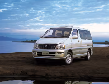 Toyota Regius (CH40W) '08.1999–03.2002