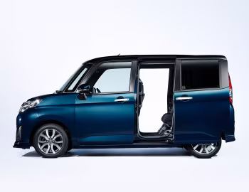 Toyota Roomy Custom G-T [Japan] (DBA-M900A) '11.2018–09.2020