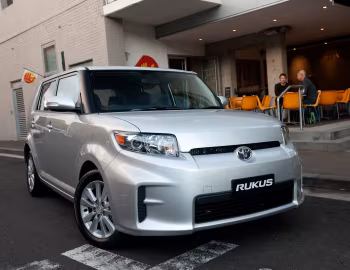 Toyota Rukus '06.2010–15