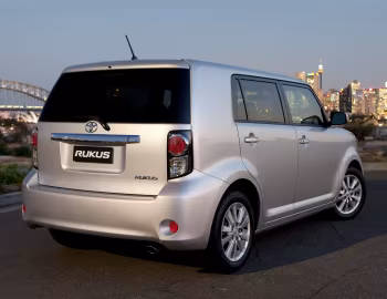 Toyota Rukus '06.2010–15