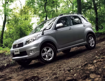 Toyota Rush '11.2008–03.2016