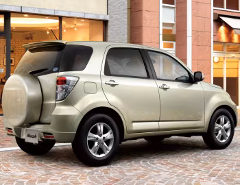 Toyota Rush '11.2008–03.2016