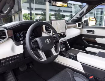 Интерьер 2023–н.в. Toyota Sequoia Capstone '2022–н.в.