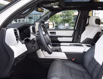 Интерьер 2023–н.в. Toyota Sequoia Capstone '2022–н.в.