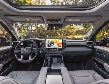 Panel frontal 2023–pr. Toyota Sequoia Limited '2022–pr.