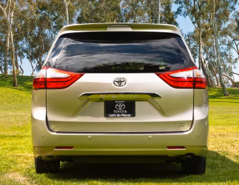2015–17 Toyota Sienna [North America] (XL30) '2014–17