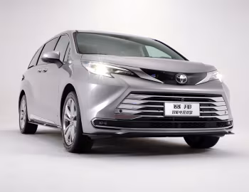 Toyota Sienna Platinum HEV [China] '2024–pr.