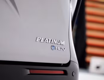 Toyota Sienna Platinum HEV [China] '2024–pr.