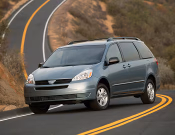 2004–05 Toyota Sienna LE [North America] (XL20) '01.2003–05