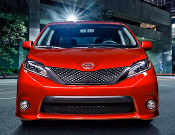 2015–17 Toyota Sienna SE [North America] (XL30) '2014–17
