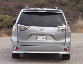 2011–14 Toyota Sienna SE [North America] (XL30) '01.2010–14