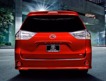 2015–17 Toyota Sienna SE [North America] (XL30) '2014–17