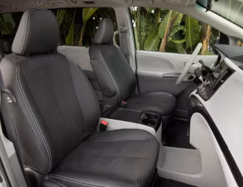Interior 2011–14 Toyota Sienna SE [North America] (XL30) '01.2010–14