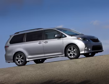 2011–14 Toyota Sienna SE [North America] (XL30) '01.2010–14