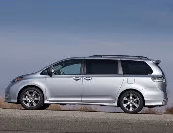 2011–14 Toyota Sienna SE [North America] (XL30) '01.2010–14
