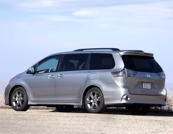 2011–14 Toyota Sienna SE [North America] (XL30) '01.2010–14