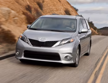 2011–14 Toyota Sienna SE [North America] (XL30) '01.2010–14