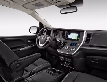 Interior 2015–17 Toyota Sienna SE [North America] (XL30) '2014–17