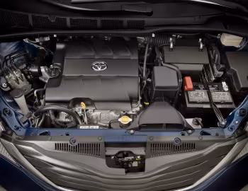 Bajo el capó 2011–14 Toyota Sienna XLE [North America] (XL30) '01.2010–14
